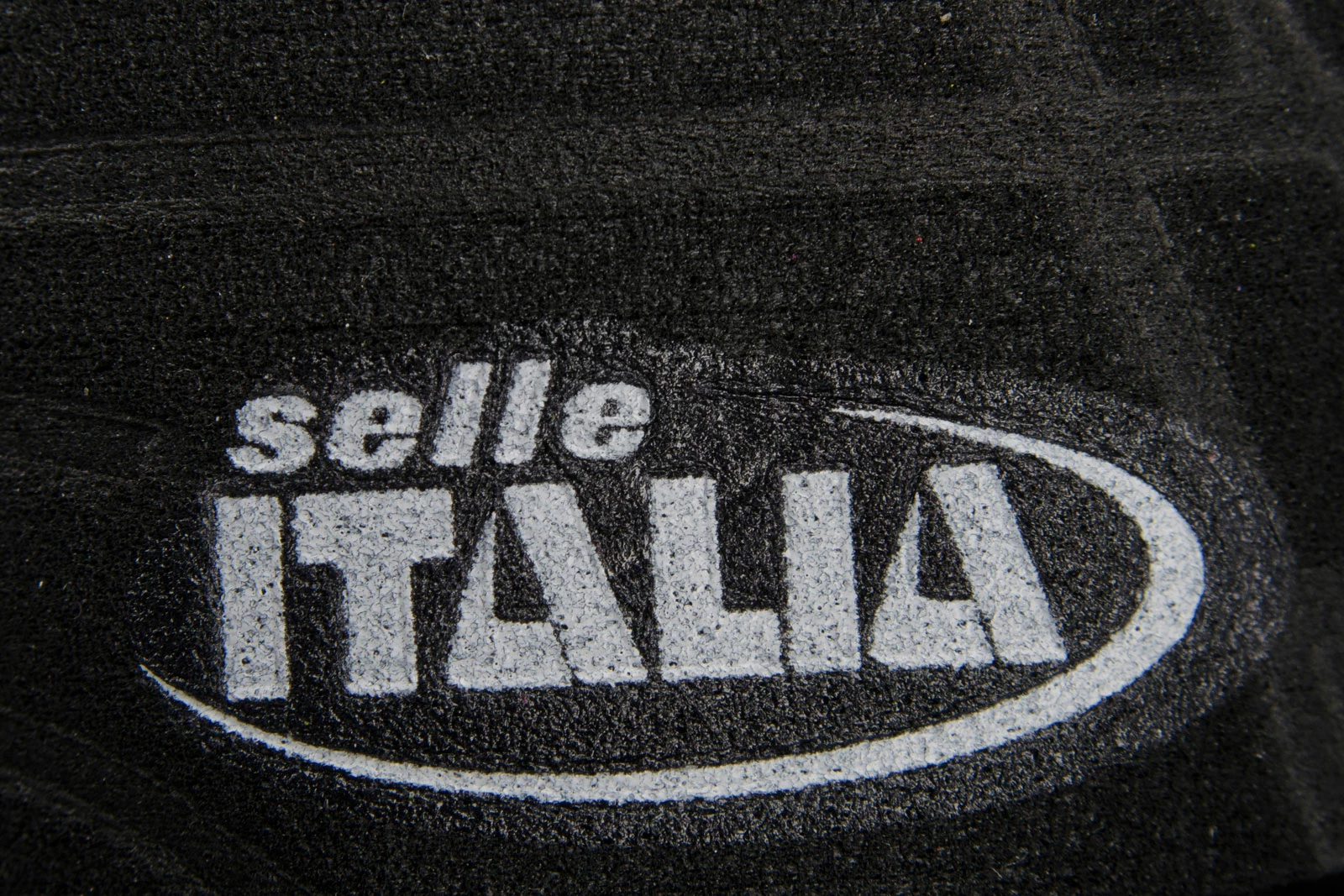 SELLE ITALIA Smootape Gran Fondo 2,5mm 2 SELLE ITALIA Smootape Gran Fondo 2,5mm – Image 2