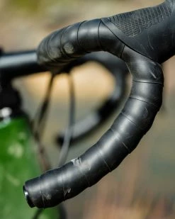 Wolf Tooth Components Bande De Guidon Supple Lite -Dérailleurs arrières Soldes Wolf Tooth Supple Lite Lenkerband WT SLITE BARTAPE BLK 4